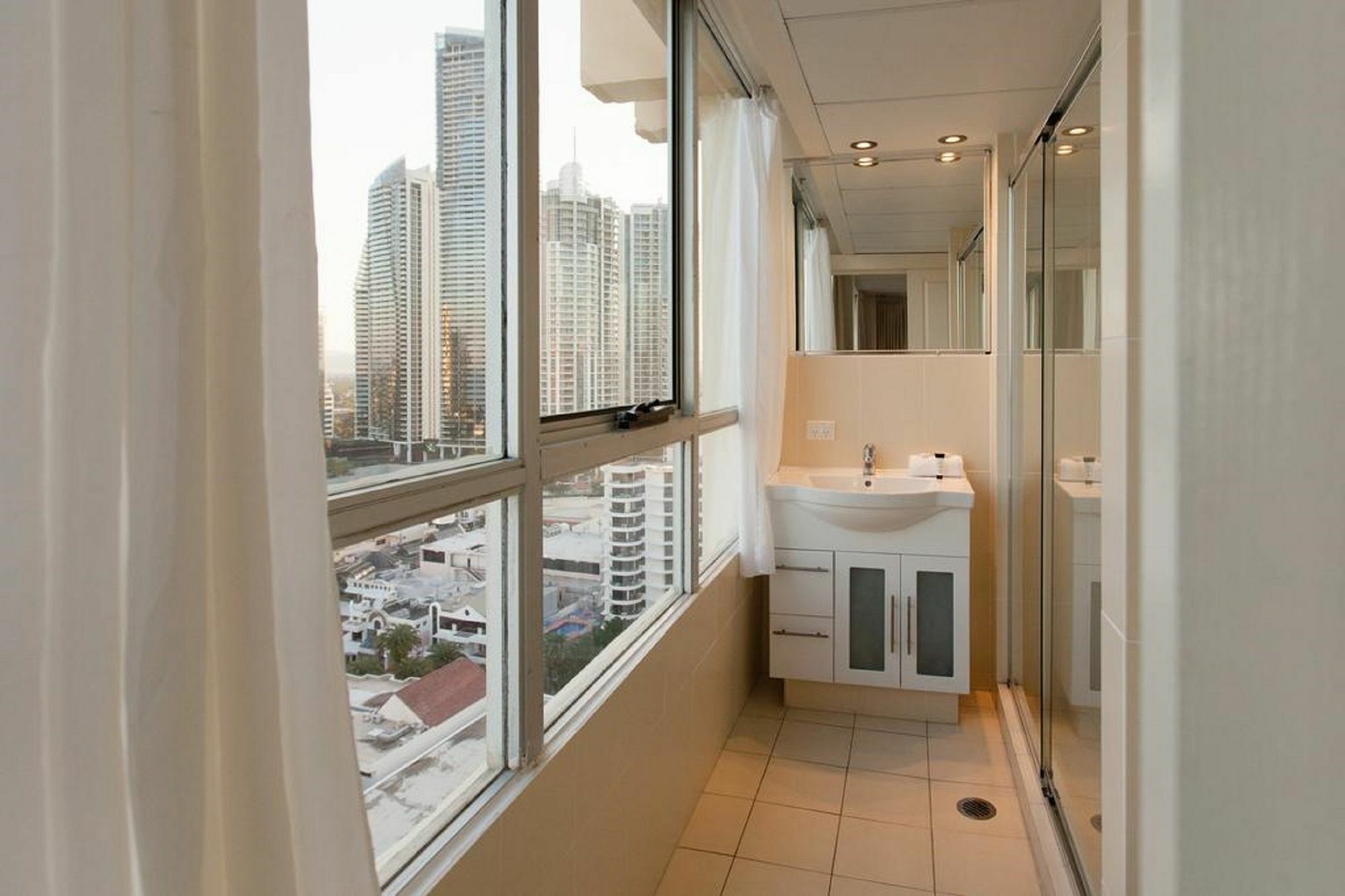 Chateau Beachside Resort Gold Coast Esterno foto