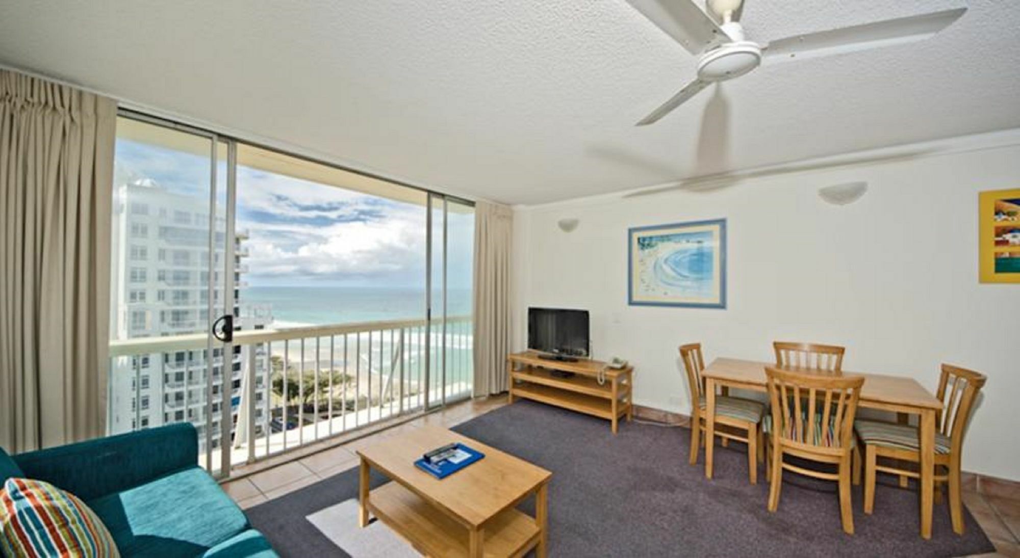Chateau Beachside Resort Gold Coast Esterno foto