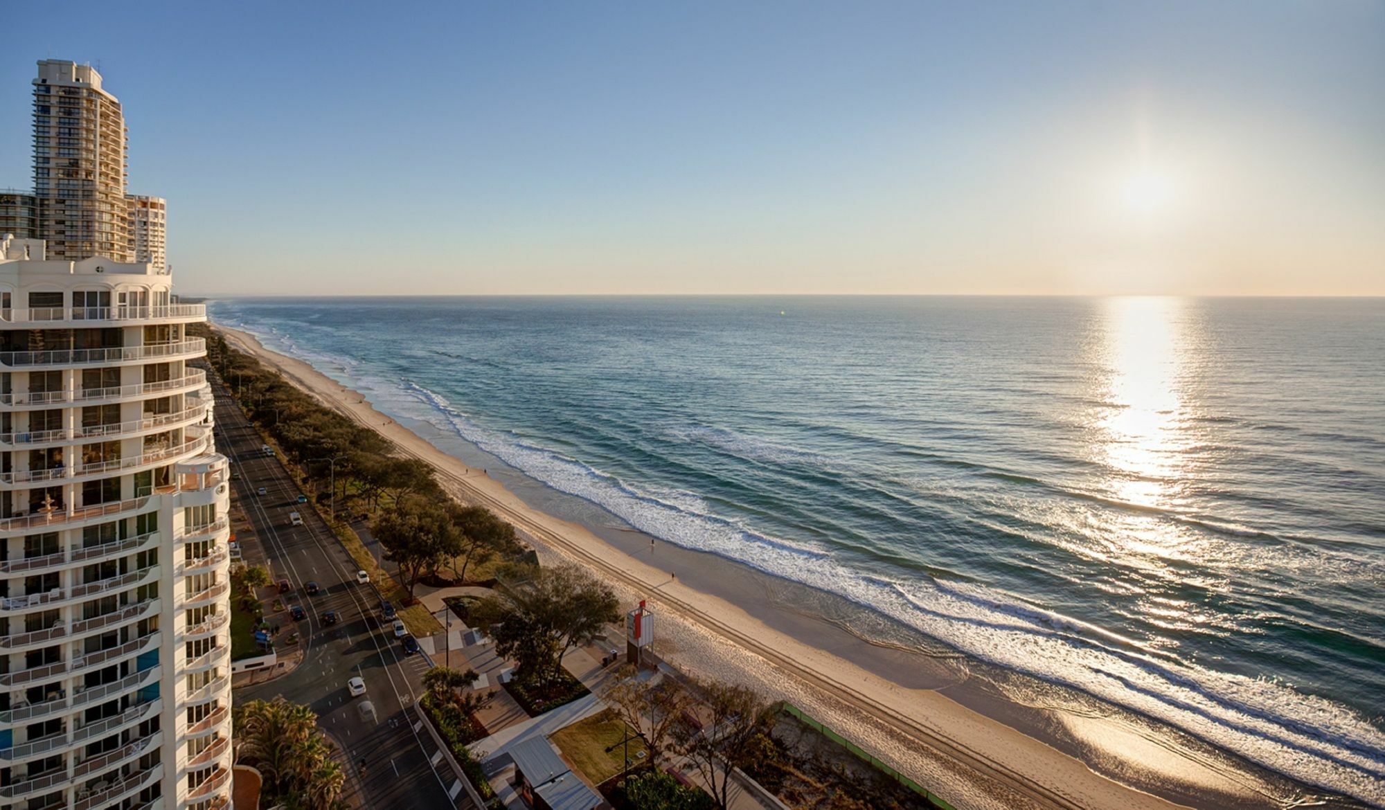 Chateau Beachside Resort Gold Coast Esterno foto